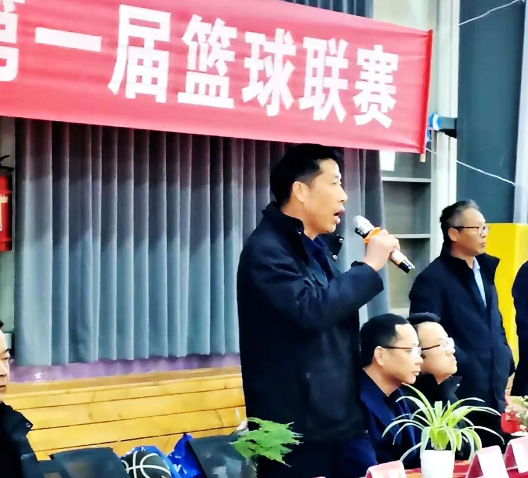篮球比赛阵容_篮球阵容图解_篮球赛规则两套阵容图