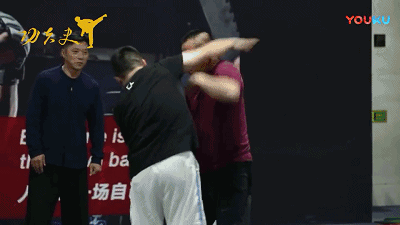 摔倒算什么事故_摔跤规则如何算摔倒_摔倒摔跤算规则游戏吗