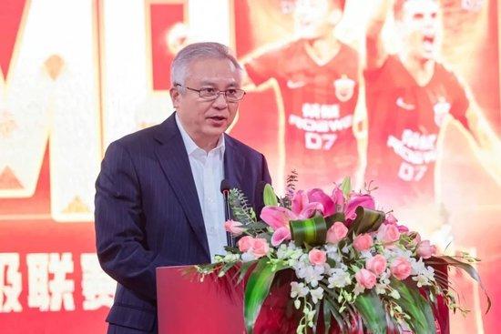 上海海港足球俱乐部拿过冠军吗_上海海港足球俱乐部队员_上海海港足球队