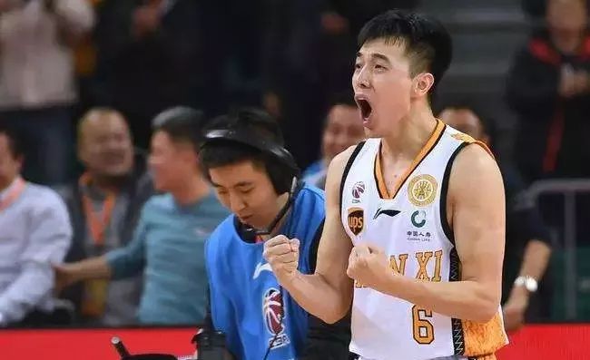 第一届国际篮球赛冠军是谁_篮球世界大赛冠军_篮球冠军赛是什么意思