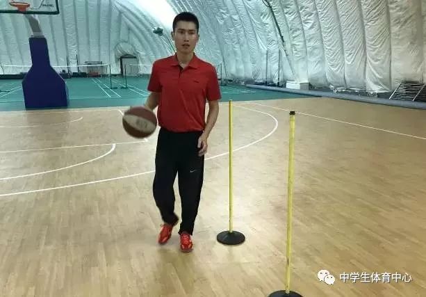 打篮球犯规点球规则_点球篮球规则犯规打几次_篮球点球的规则
